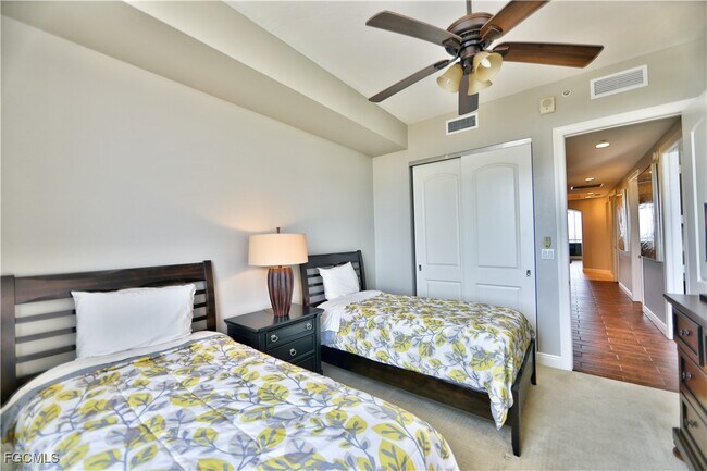 Building Photo - 2104 W First St