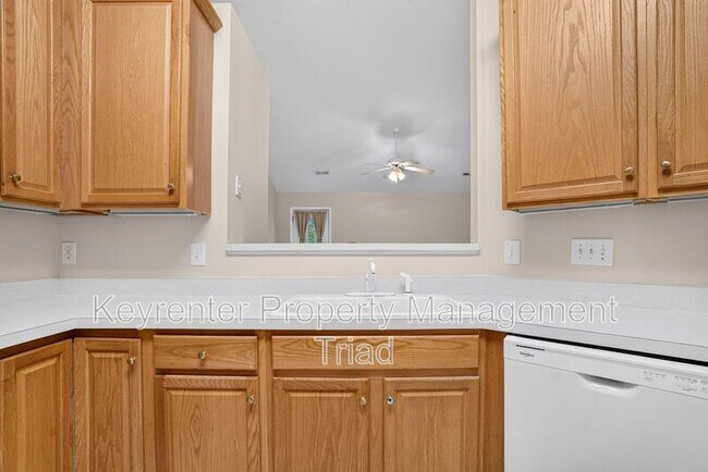Building Photo - 6219 Black Willow Dr
