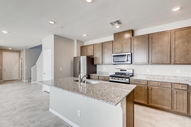 Building Photo - GORGEOUS HOME in Inspirada Community!!!
