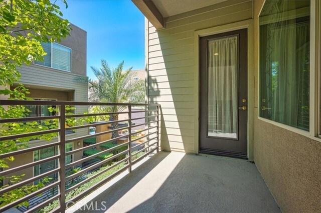 Building Photo - 661 Sawyer Pl