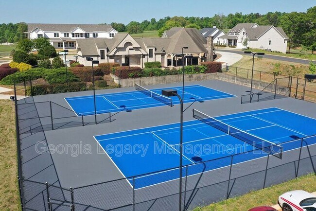 Building Photo - 123 Magnolia Pl