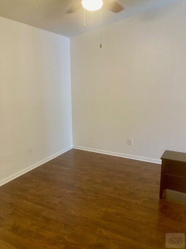 Building Photo - 3506 Cove View Cir