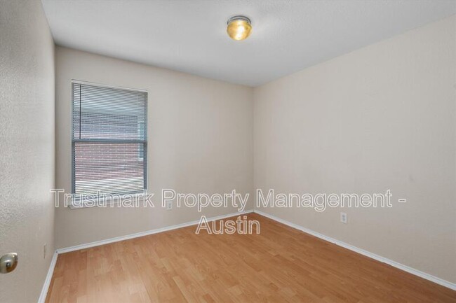 Building Photo - 17300 Ardisia Dr