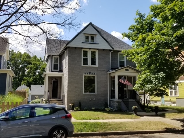 Building Photo - 215 Woodward St. #4