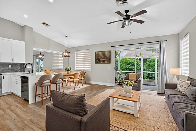 Building Photo - 851 NW 42nd Pl