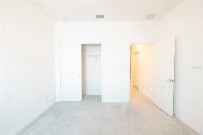Building Photo - 2203 Pigeon Plum Dr