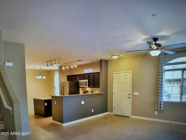 Building Photo - 2150 W Alameda Rd