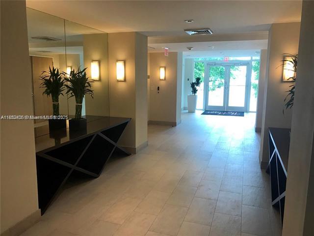 Building Photo - 951 Brickell Ave