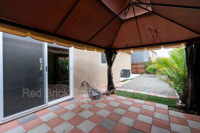 Building Photo - 3665 Venice Ave