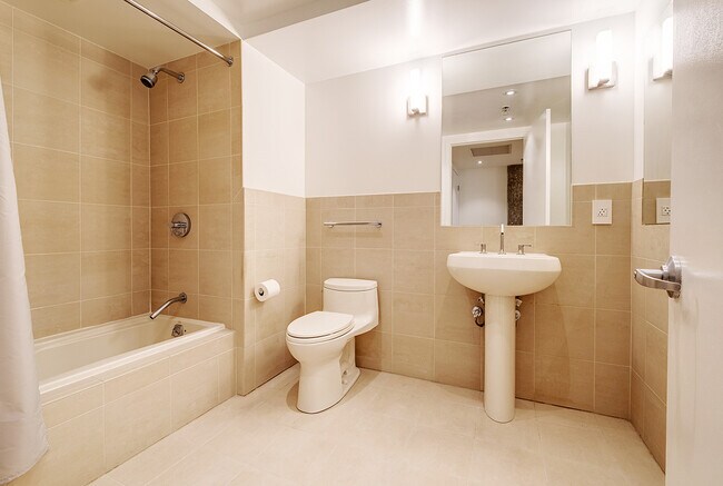 Building Photo - 200 Brannan St