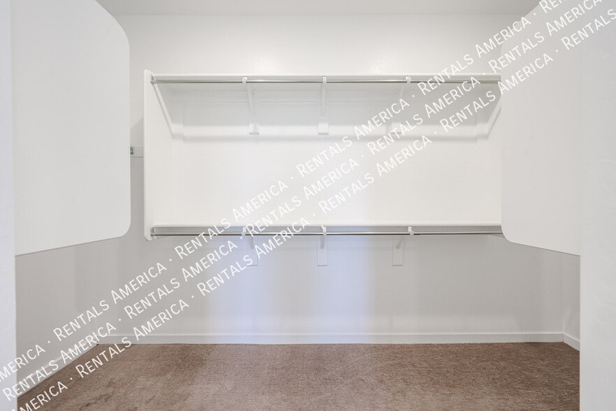 Building Photo - 40622 W Williams Way