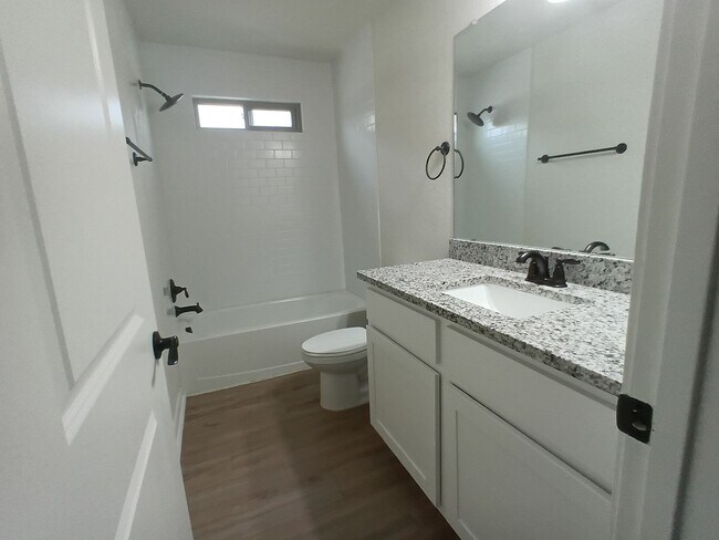 Building Photo - 7518 Astro Fld