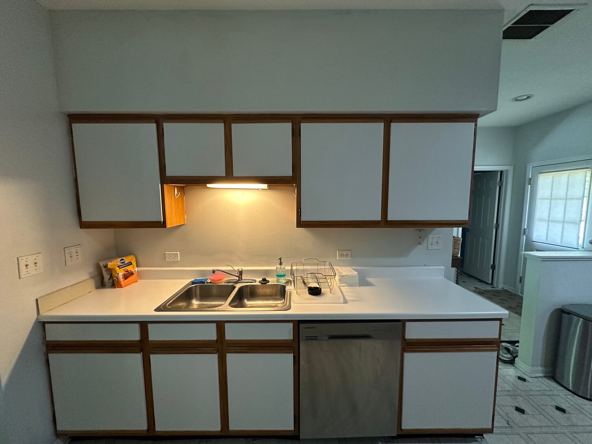 Building Photo - 376 Maidstone Ct