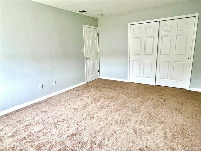 Building Photo - 51 Wood Lake Dr