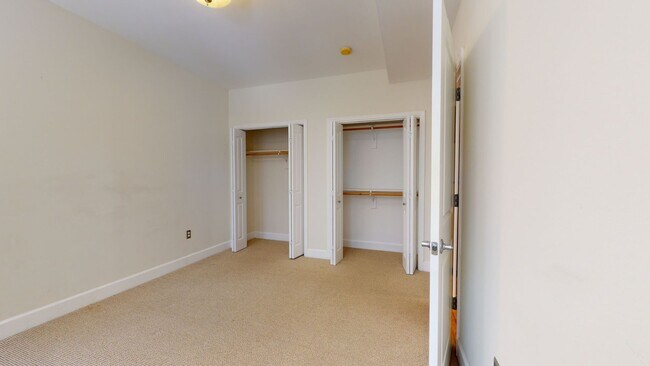 Building Photo - Hamilton on W! Sleek and Spacious One Bedroom Off U Street In HOT Location! MUST SEE!