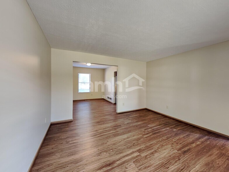 Building Photo - 3452 Oak Bend Blvd