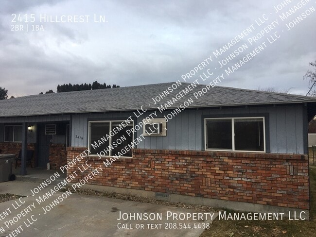 Building Photo - 2415 Hillcrest Ln