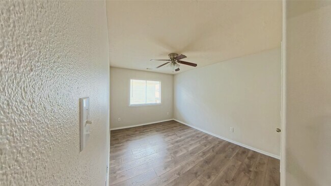 Building Photo - 2843 Maybrook Hollow Ln