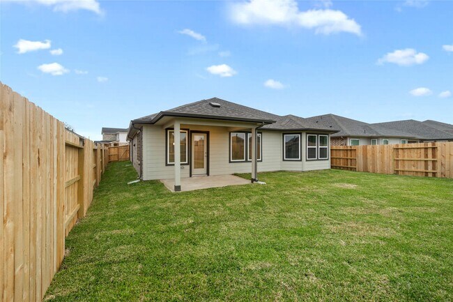 Building Photo - 6338 Brazos Trl Dr