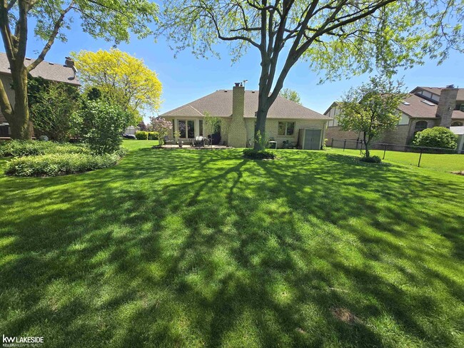 Building Photo - 52843 Deerwood Dr