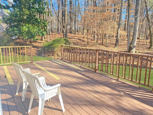 Building Photo - 860 Crab Orchard Dr