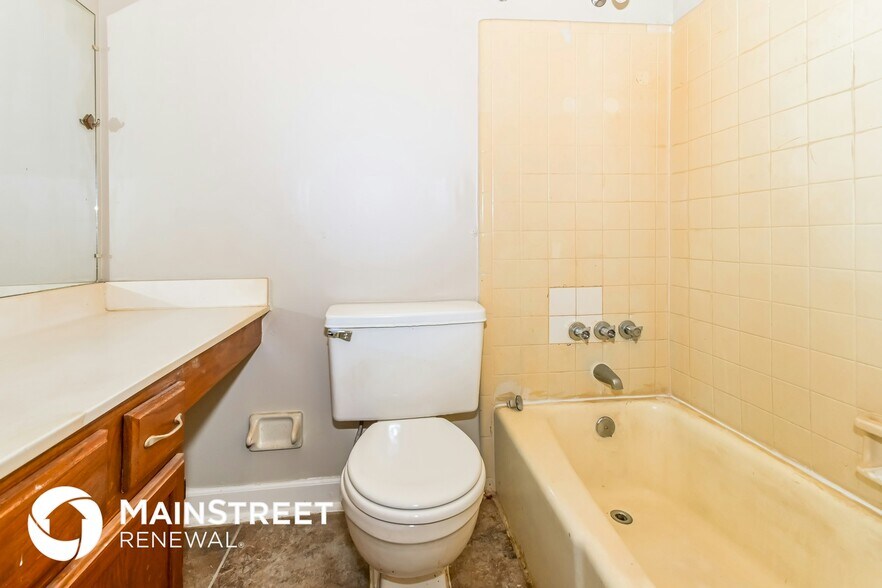 Building Photo - 6770 Starkenburg Ln