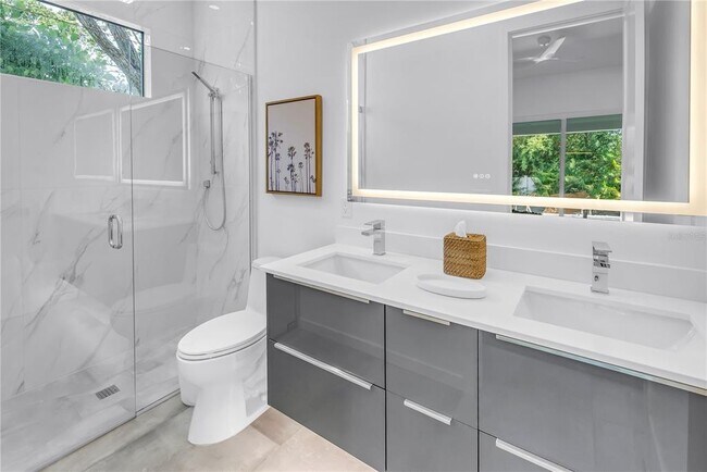 Building Photo - 2314 Floyd St