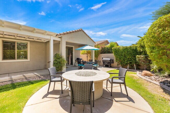 Building Photo - 39295 Camino Manena