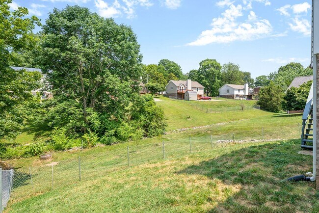 Building Photo - Pet Friendly Three Bedroom with Basement!