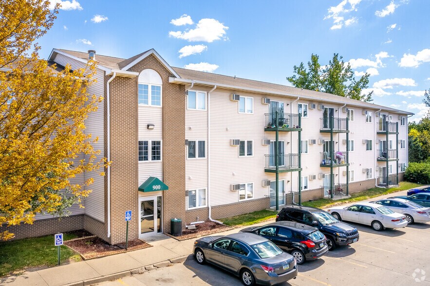 Venbury Trail Apartments 908 8th St SW Altoona IA 50009 Apartment Finder