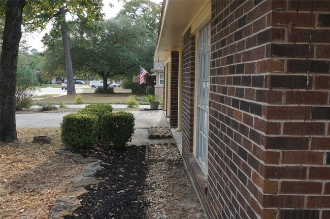 Building Photo - 5022 Fox Hollow Blvd