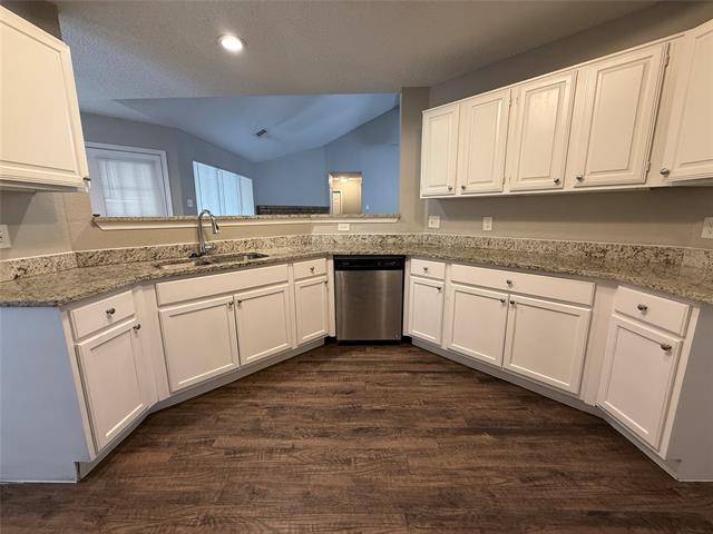 Building Photo - 5047 Hollow Ridge Rd