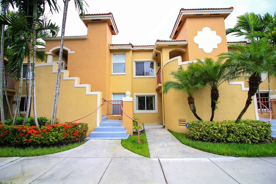 Building Photo - 630 NW 79th Ter