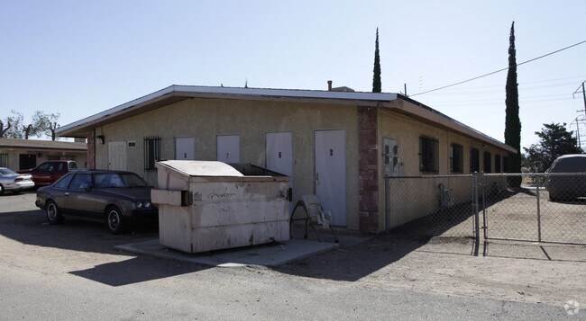 Building Photo - 9140 E Ave