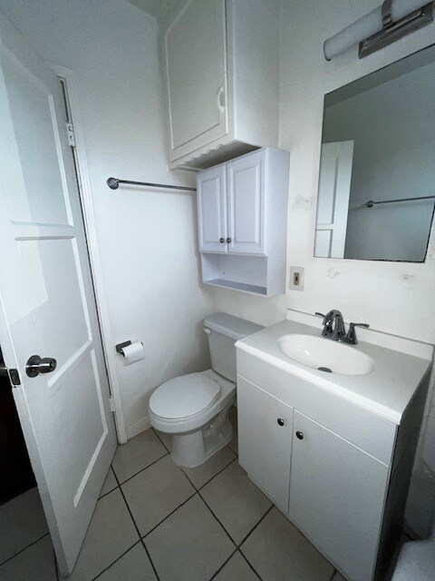 Building Photo - 5616 Kinston Ave