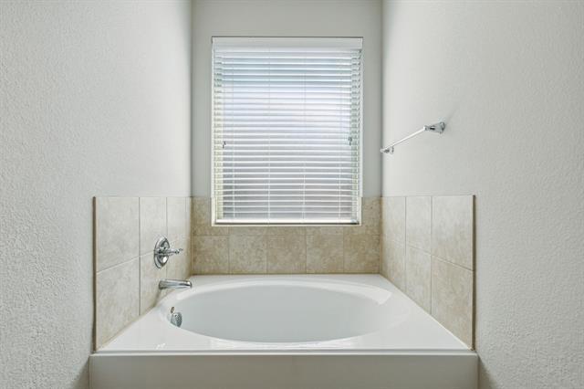 Building Photo - 2448 Open Range Dr