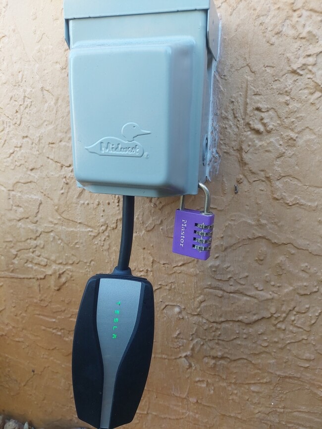 Building Photo - 5770 NW 191st Terrace