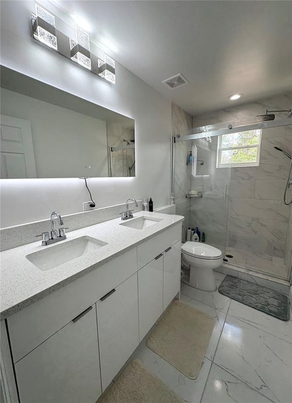 Building Photo - 7044 Brickell Ct