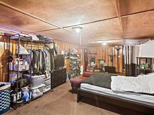 Building Photo - 2802 Berwick Ave