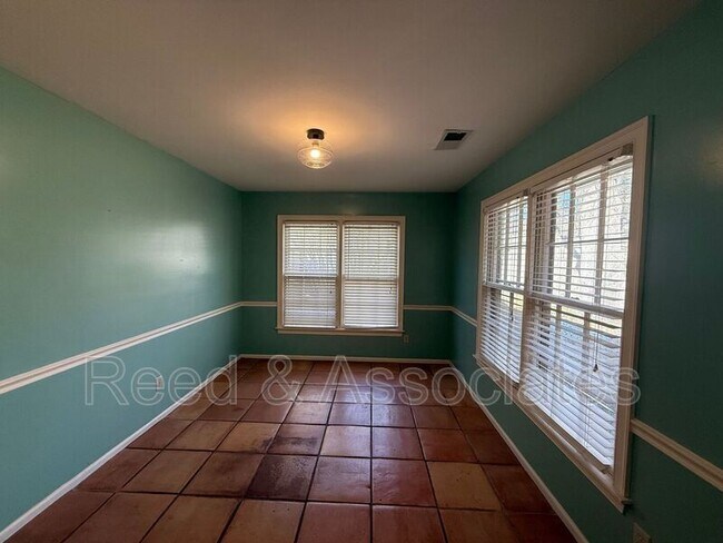 Building Photo - 596 Duck Call Cove