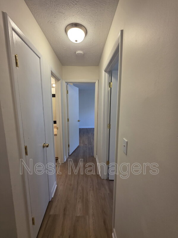 Building Photo - 6780 Willowbrook Dr