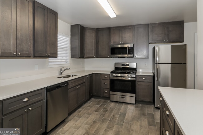 Building Photo - 1055 Field View Dr