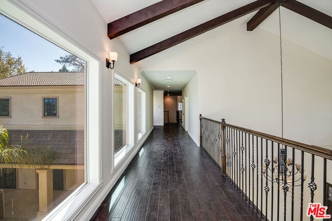 Building Photo - 17390 Tramonto Dr