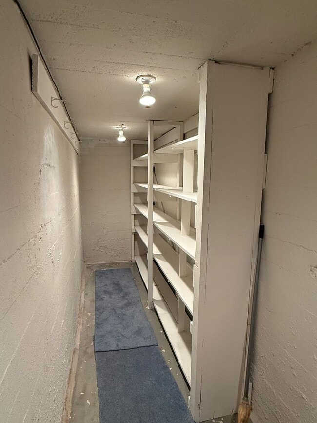 Building Photo - Beautiful 4 bedroom 3 bathroom home!