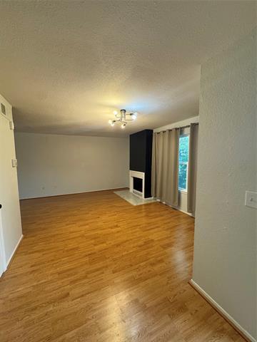 Building Photo - 323 Towne House Ln