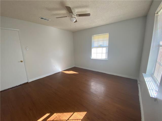 Building Photo - 705 Rue St