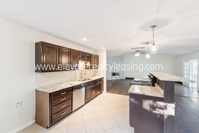 Building Photo - 7212 E 76th St