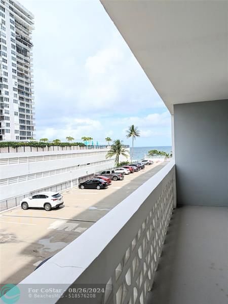 Building Photo - 4250 Galt Ocean Dr