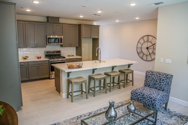 Building Photo - 81 S Milpitas Blvd