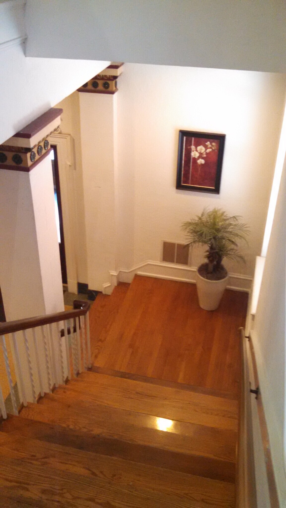 Building Photo - 221 E Mifflin St